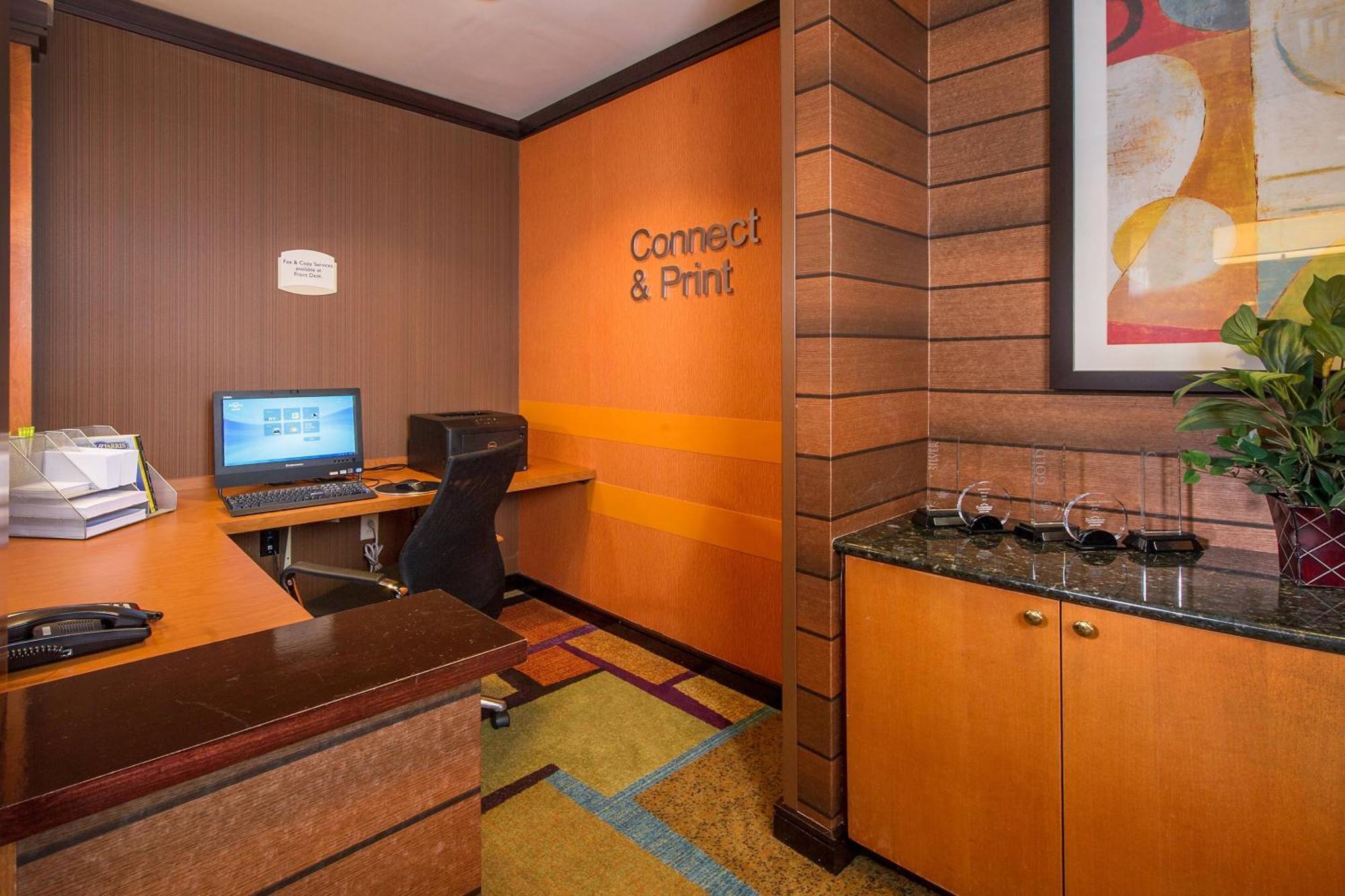 Fairfield Inn And Suites Уилсон Экстерьер фото